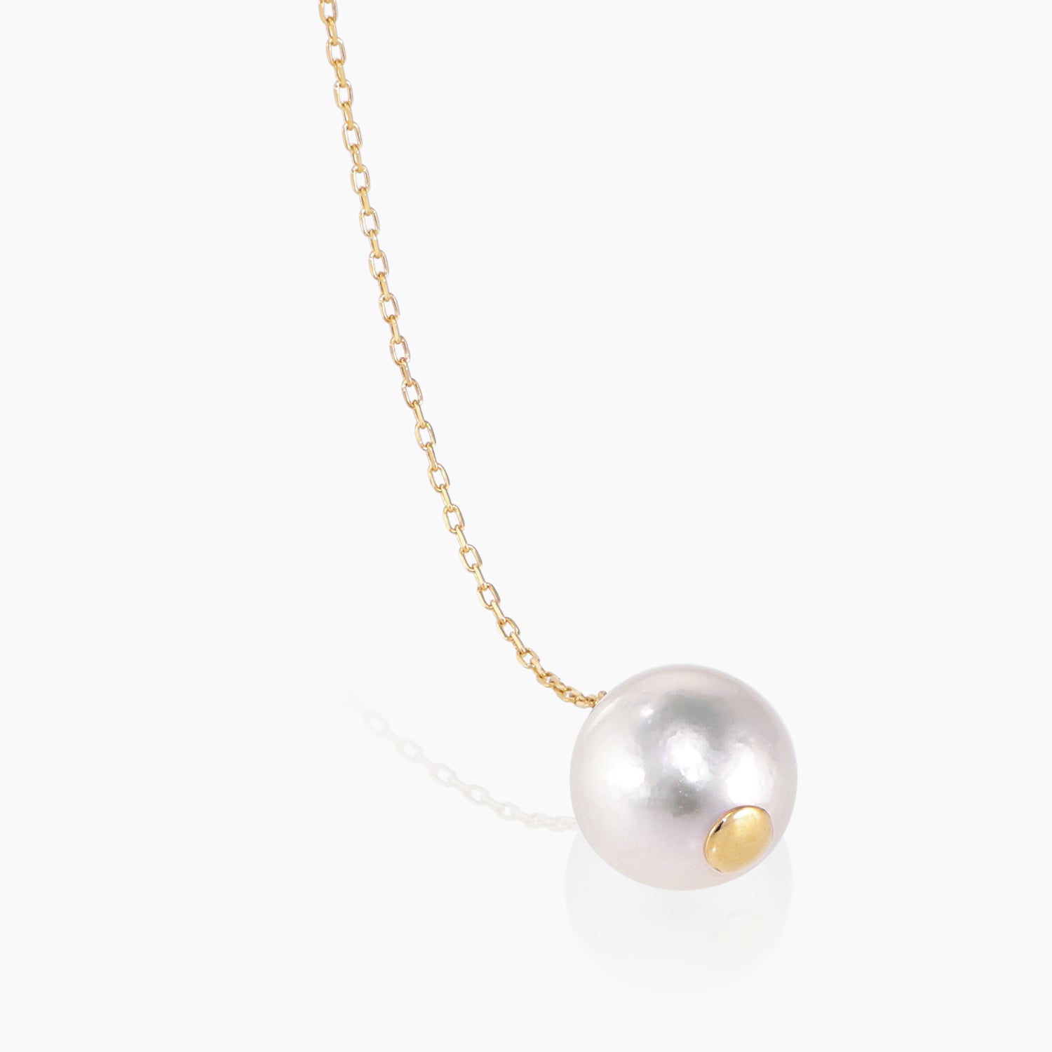 K10ピアス パール 着用イメージ MONATELIER