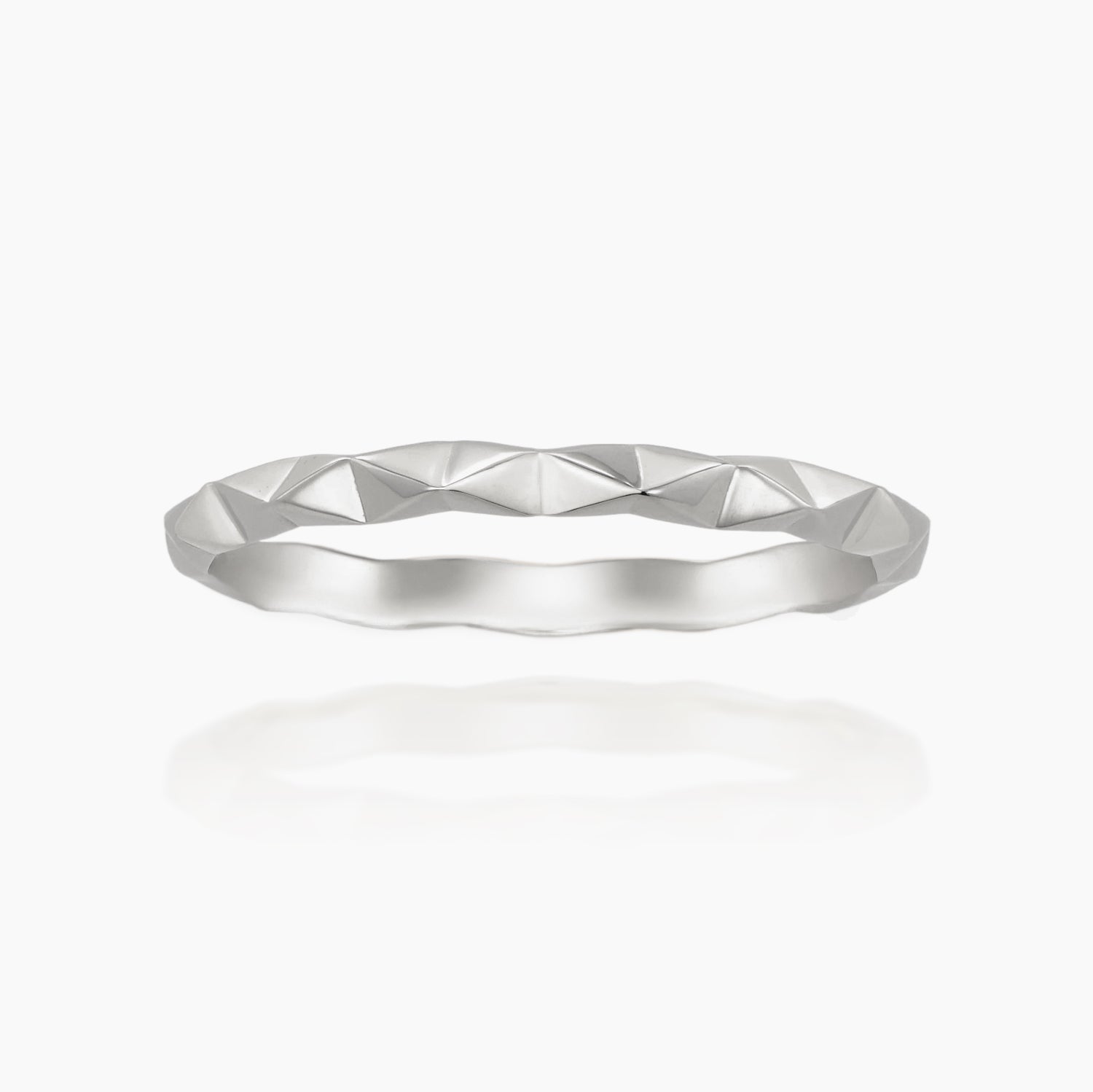 K10リング エタニティダイヤ 着用イメージ MONATELIER