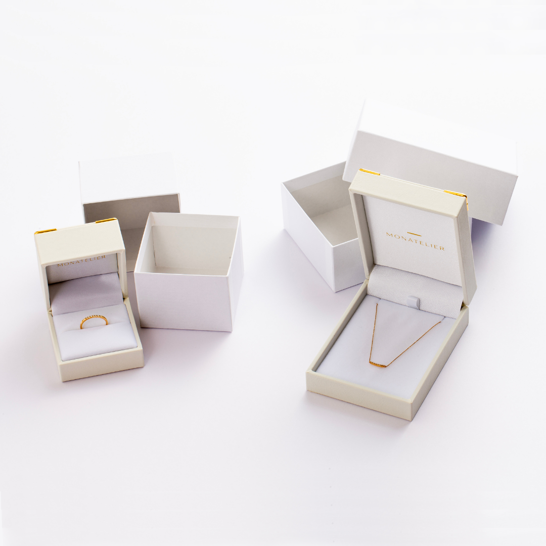 ジュエリー 着用イメージ MONATELIER