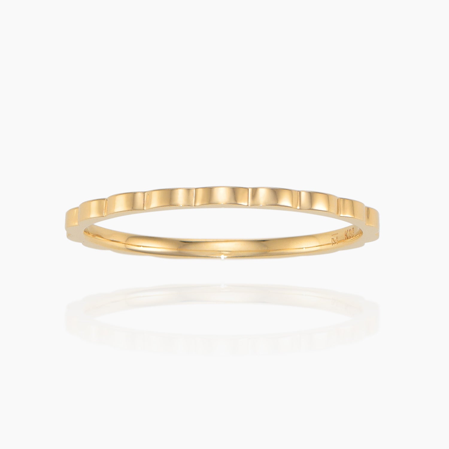 【ノワールドプーペ】K10YG ミル打ちV字リング　9号 ☆エテ・モナトリエ☆ Ring｜MONATELIER（モナトリエ）公式｜K10 一粒ダイヤ 重ね付けジュエリー