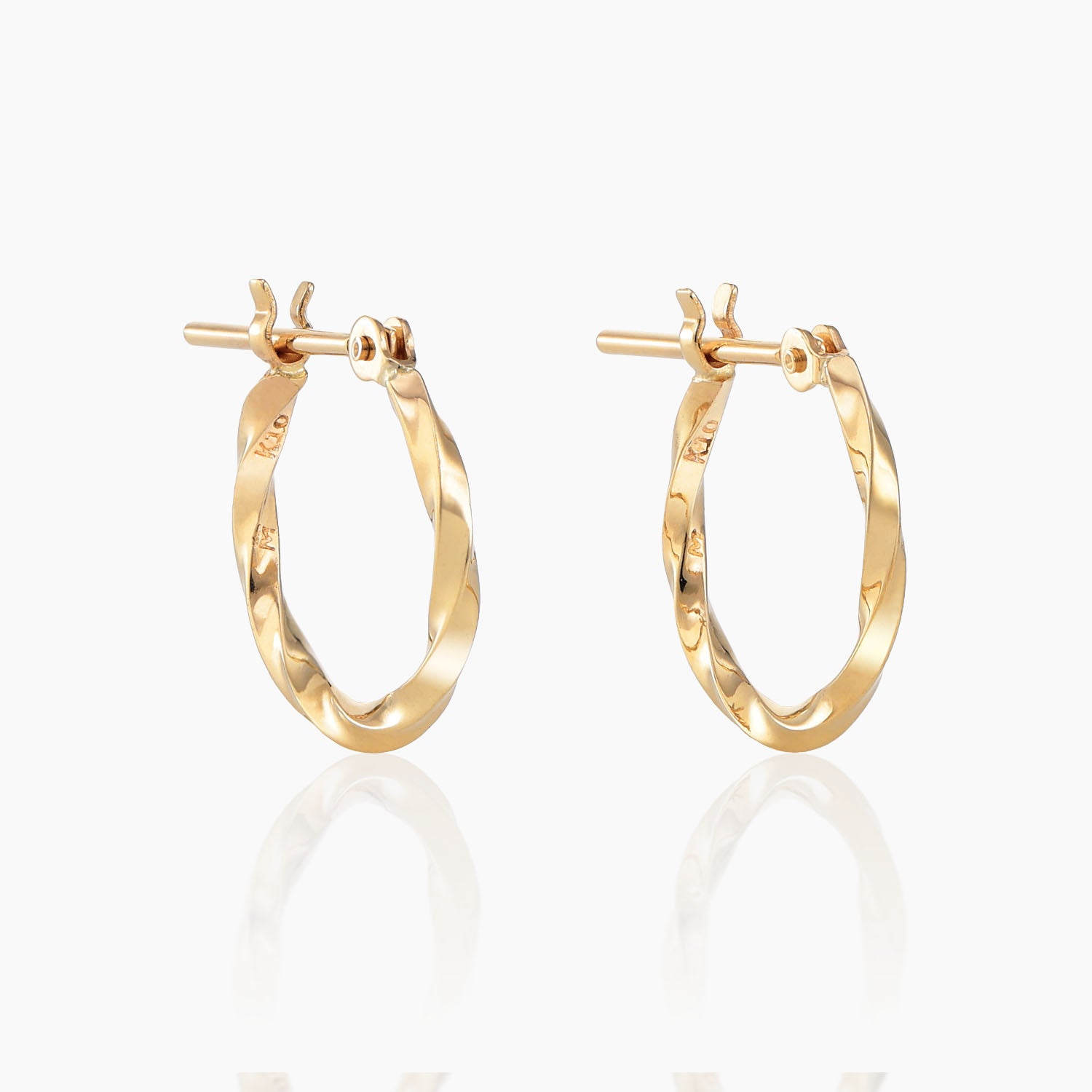 Pierced Earrings｜MONATELIER（モナトリエ）公式｜K10 一粒ダイヤ