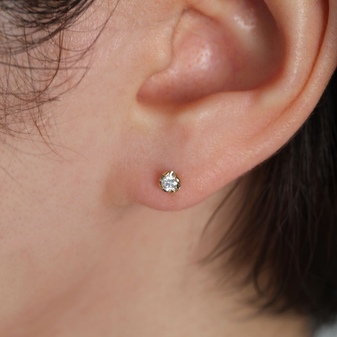 ダイヤモンドピアス クリス 0.1ct｜K10・Pt950｜MONATELIER