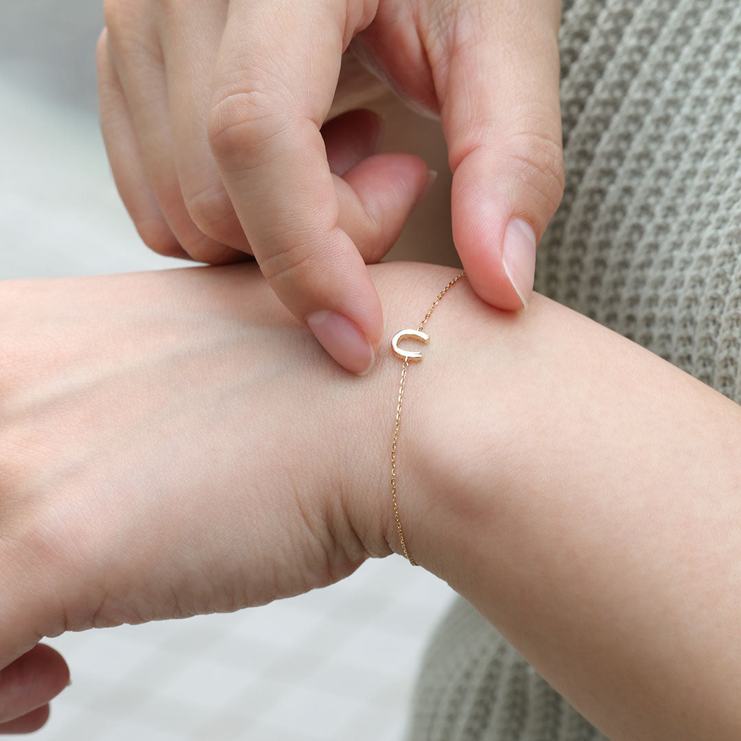 K10ブレスレット ホースシュー 0.03ct｜MONATELIER（モナトリエ）公式