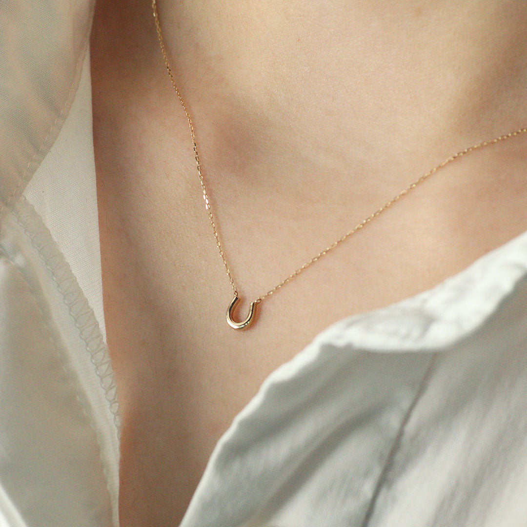 K10ネックレス プチホースシュー｜MONATELIER（モナトリエ）公式｜K10